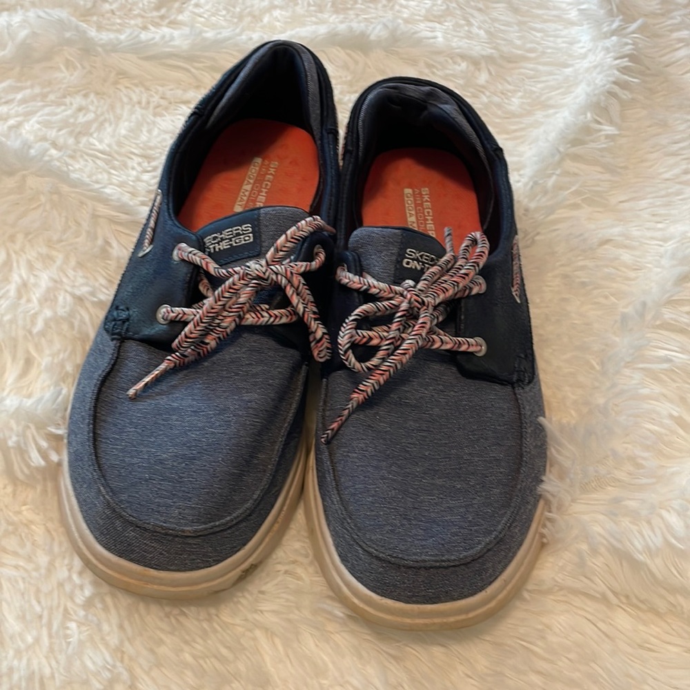 Sketchers Goga Mat slide on’s